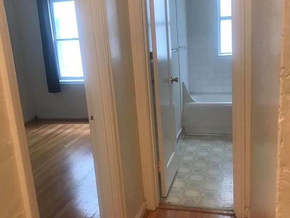 4th image of 2514 Piedmont Ave APT 206