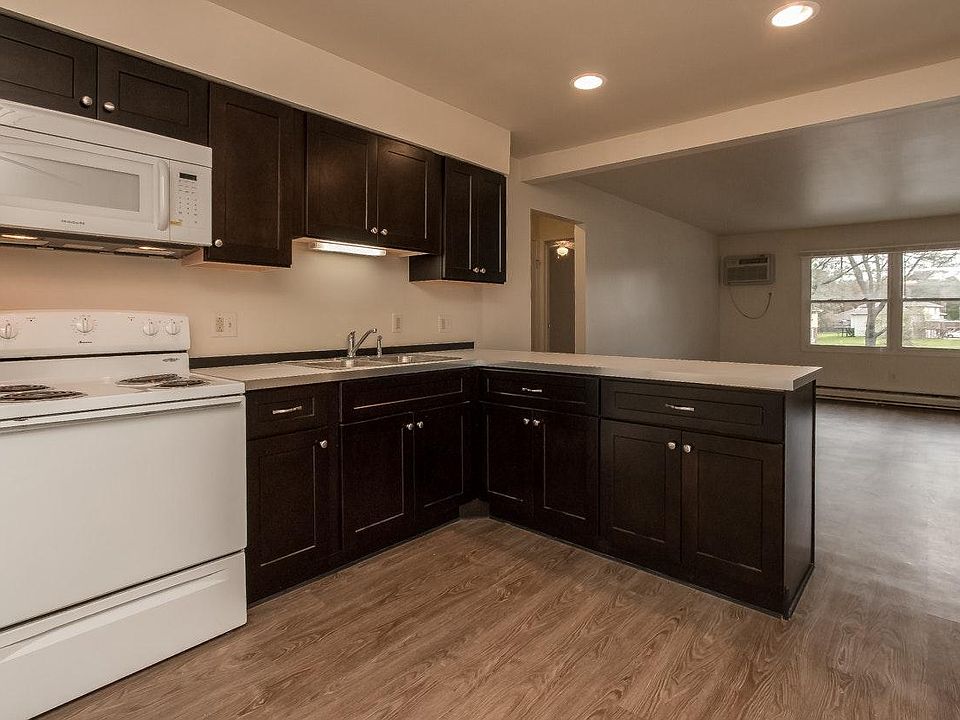 1st image of 2400 Dixie Dr #2A