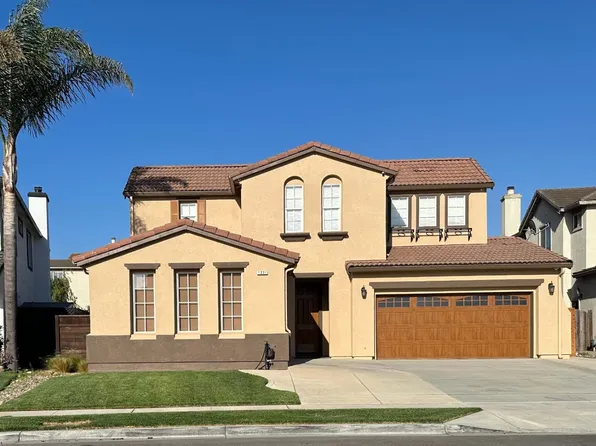 1221 Modena St, Salinas, CA 93905