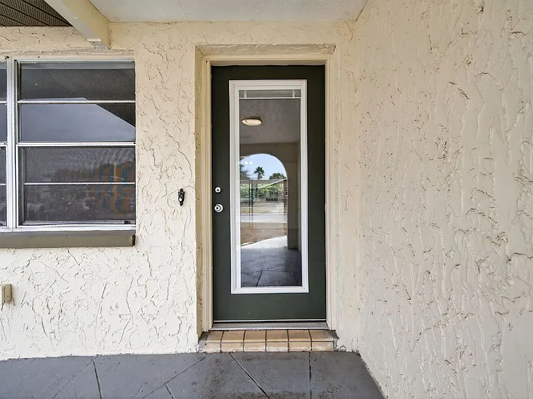 8626 Robilina Rd — Photo 6