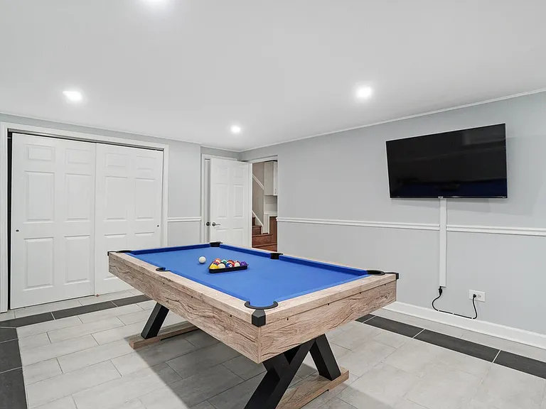 Building's Lounge