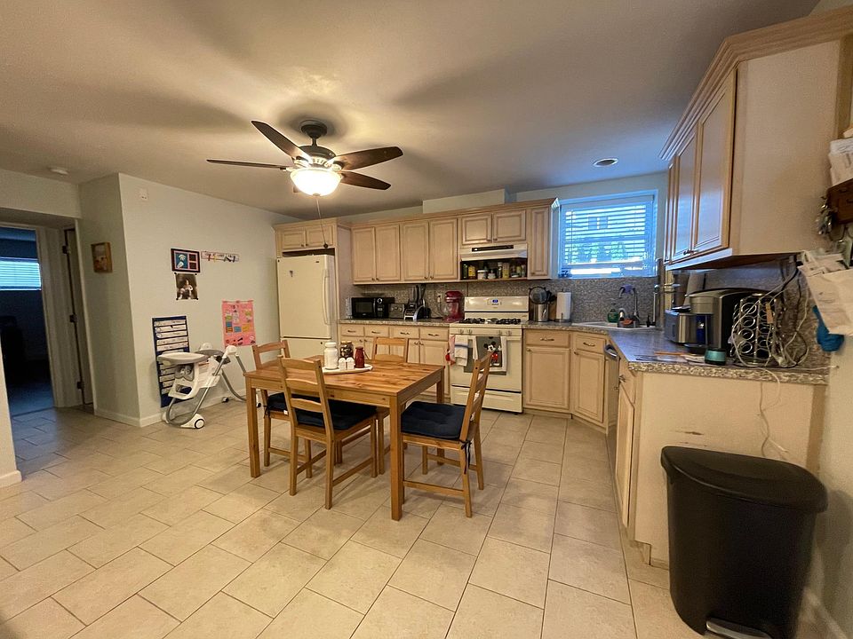 1st image of 290 Woodvale Ave #1A
