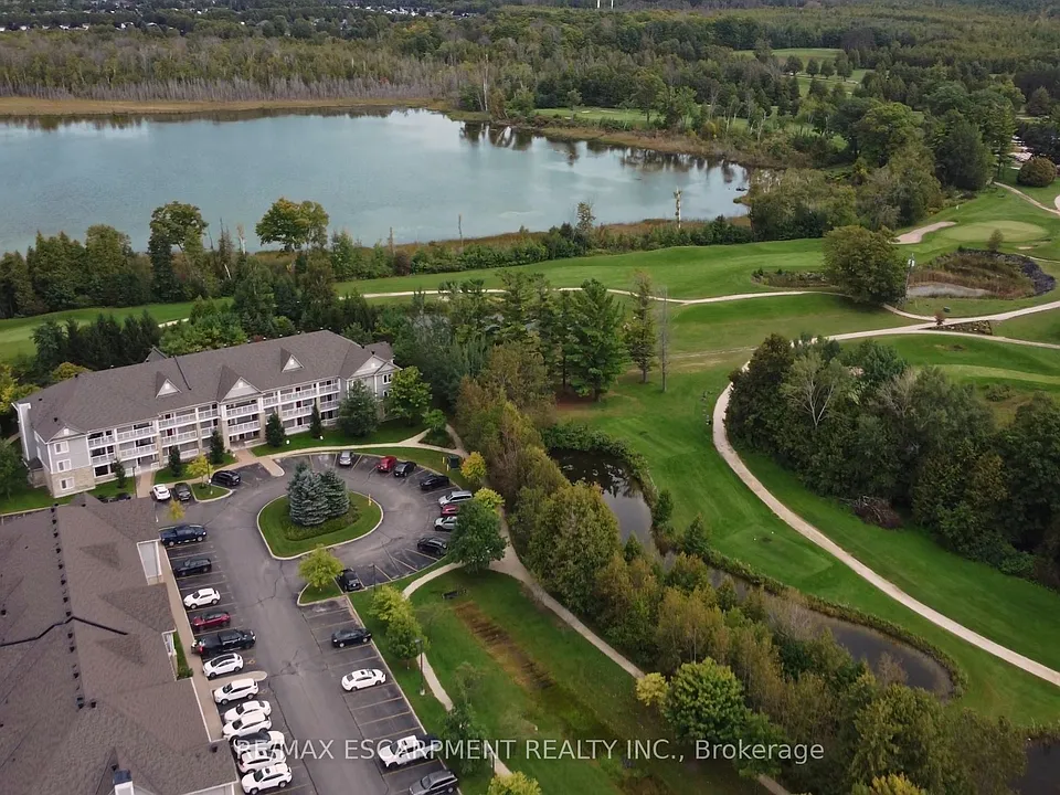 20 Mulligan Ln #8
