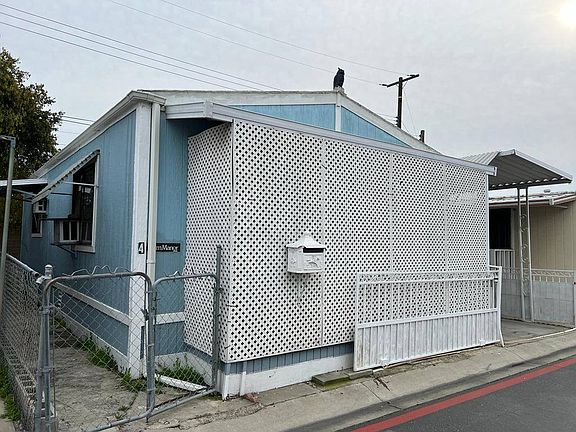 2nd image of 925 Bonita Ave Trailer 7