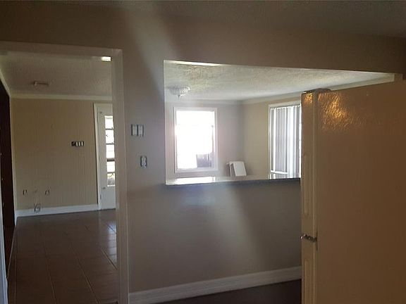 3rd image of 2215 Basket St