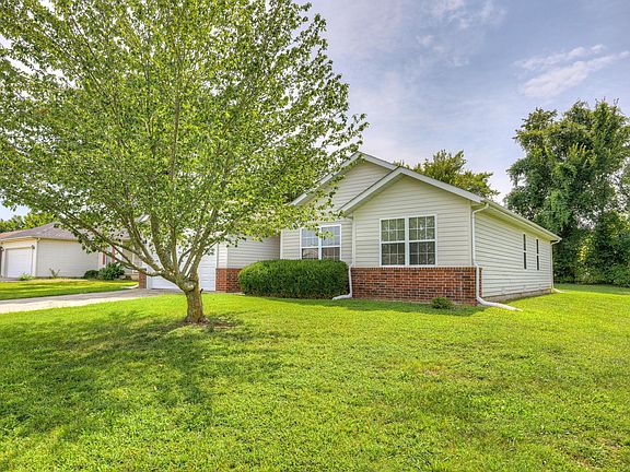3rd image of 1620 Kent Drive