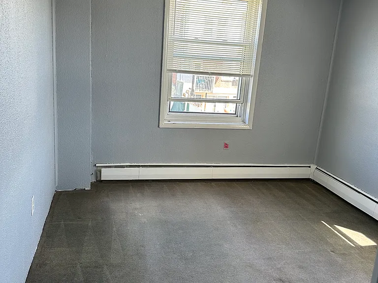 7210 Torresdale Ave — Photo 2