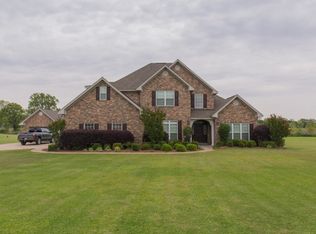 10 Lakeview Dr, Oak Ridge, LA 71264