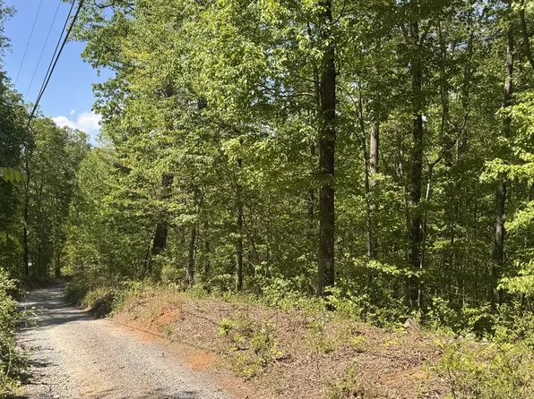 Poplar Dr N, Jasper, GA 30143