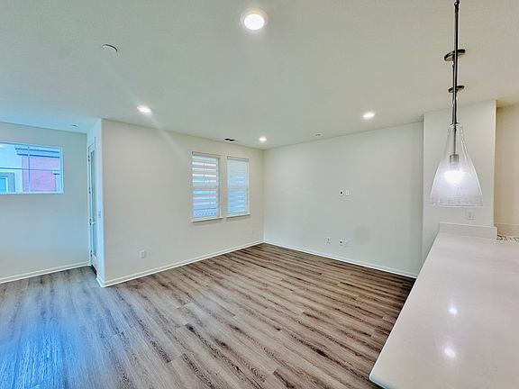 2nd image of 1015 Abruzzo Ln Unit 3