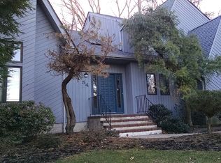 54 Shongum Rd, Randolph, NJ 07869