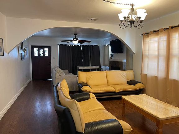 2nd image of 1295 W Orange Grove Ave