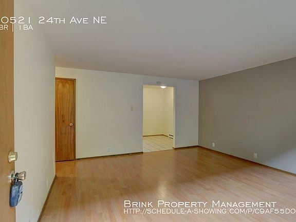 2nd image of 10521 24th Ave NE