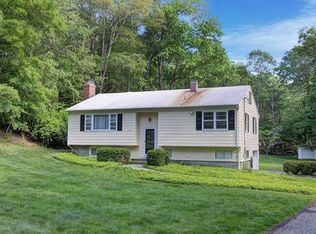 35 Spire View Rd, Ridgefield, CT 06877