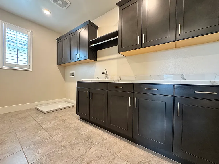 66 Ray — Photo 31