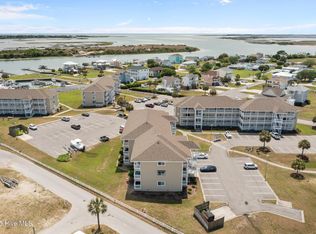 650 Cedar Point Blvd APT D13, Swansboro, NC 28584