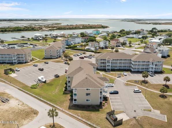 650 Cedar Point Boulevard #D13, Cedar Point, NC 28584
