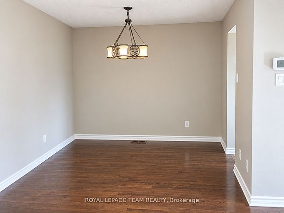 5th image of 133 Forestbrook St