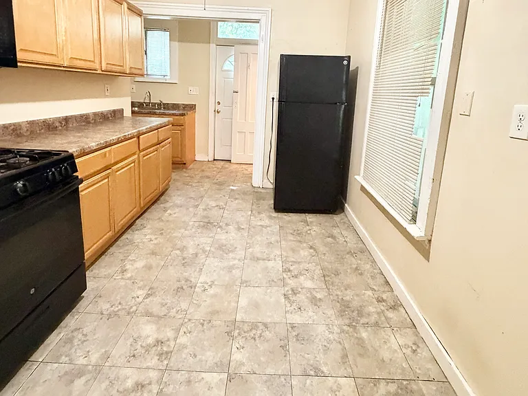 224 Lloyd St #1D — Photo 6