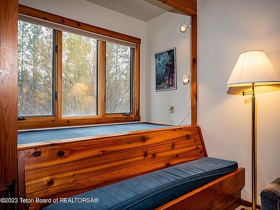 5th image of 4490 Berry Dr #1-40-1