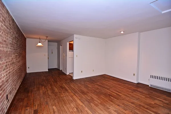 Rented by Citi Habitats | media 12