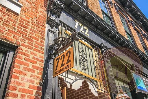 3rd image of 722 Montgomery St Unit 206