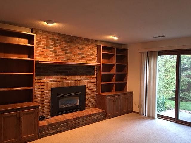2nd image of 1166 Evar St N