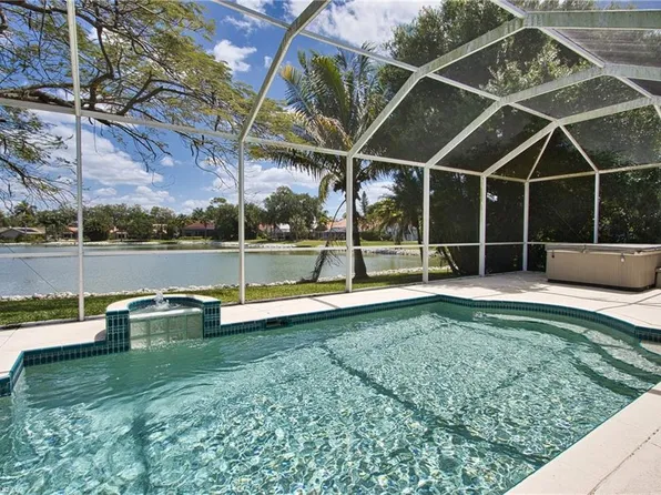 242 Belville Blvd, Naples, FL 34104