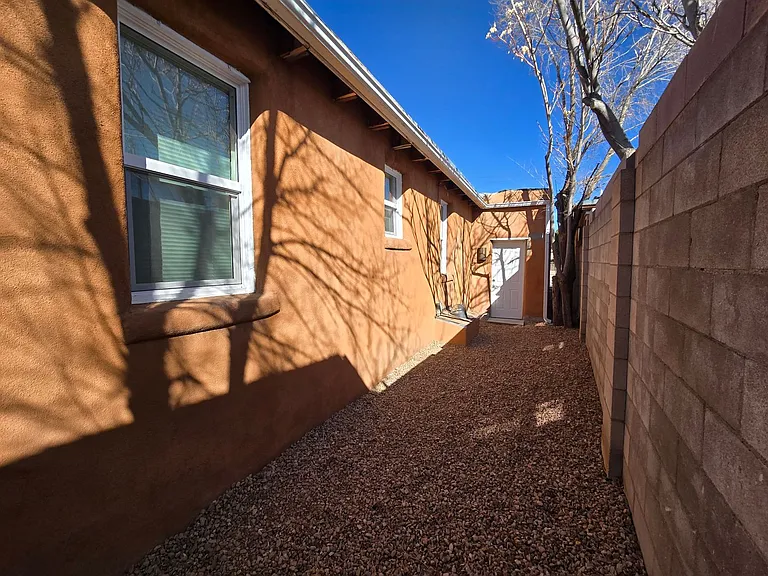 508 Franklin Ave — Photo 22