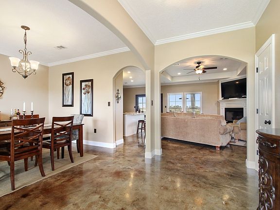 3rd image of 7406 Clydesdale Dr