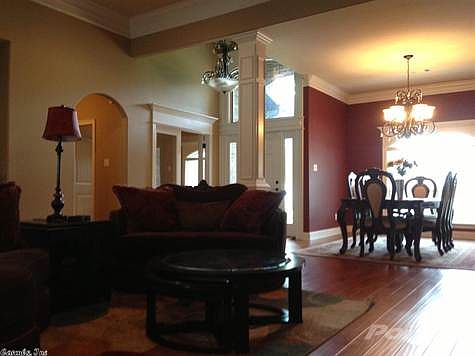 3rd image of 737 Windwood Dr