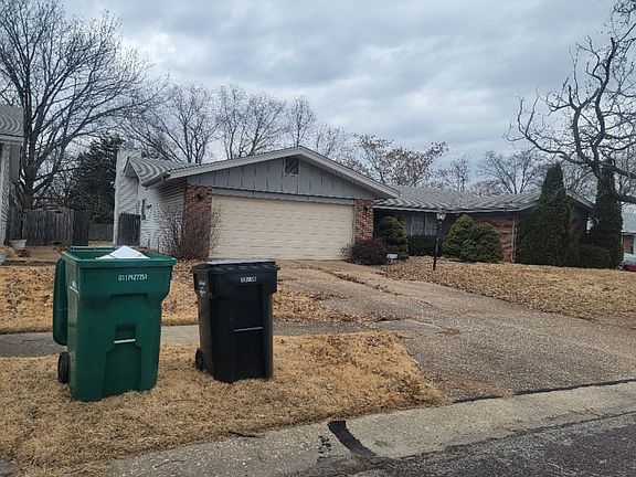 3rd image of 1857 Lakemont Ln