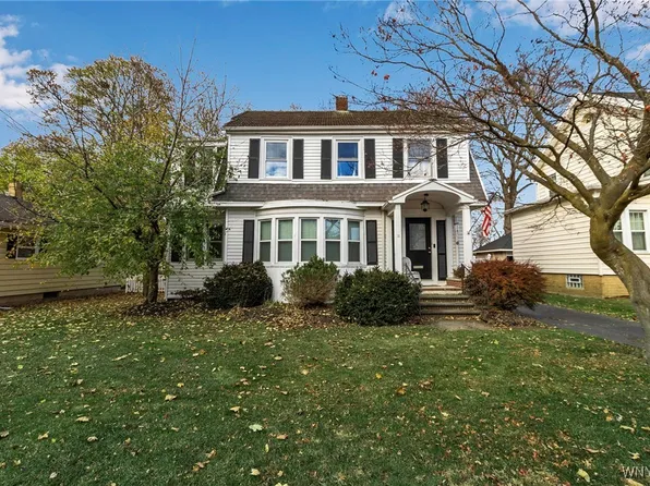 11 Woodrow Rd, Batavia, NY 14020
