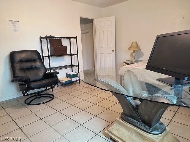 4 bed, 2.0 bath, 1239 sqft, $1,749 — Photo 4