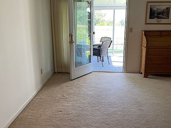 5th image of 810 Avalon Dr