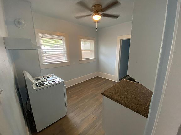 5th image of 123 School St #B