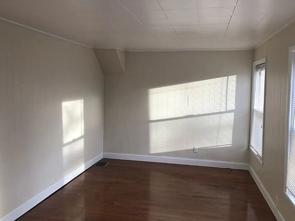 4th image of 85R Glen St #B