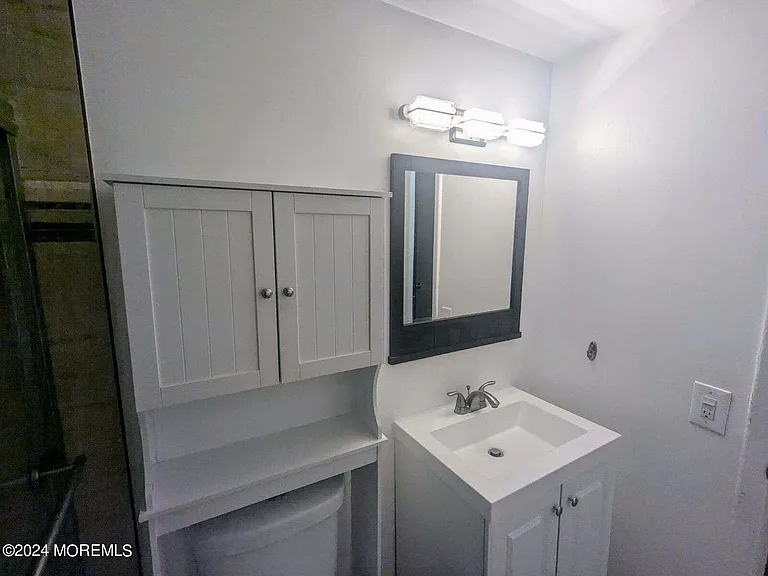 364 Westwood Ave #29 — Photo 10