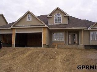 19839 Chicago, Elkhorn, NE 68002