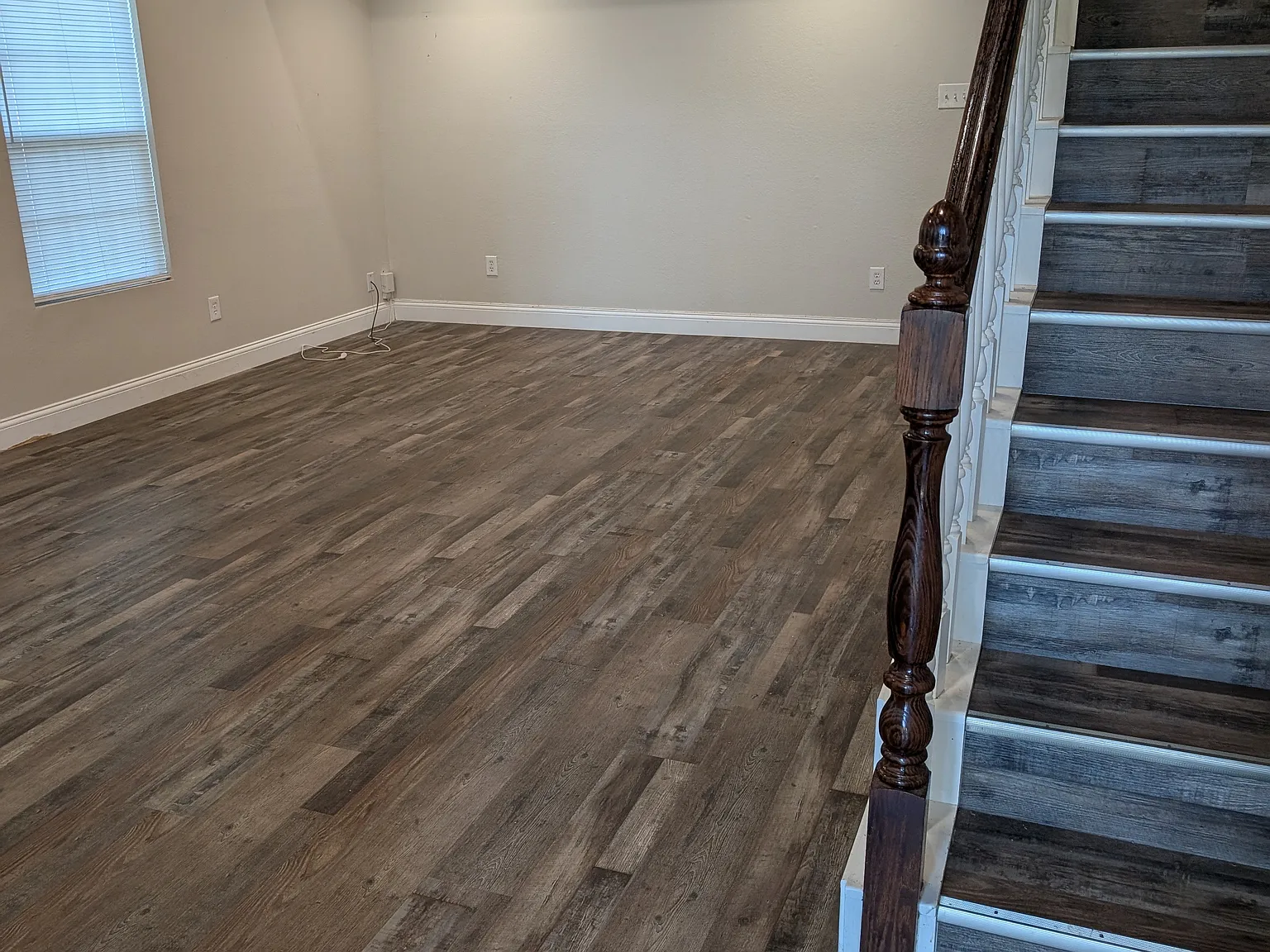 2 Story Woodbridge Rental — Photo 2