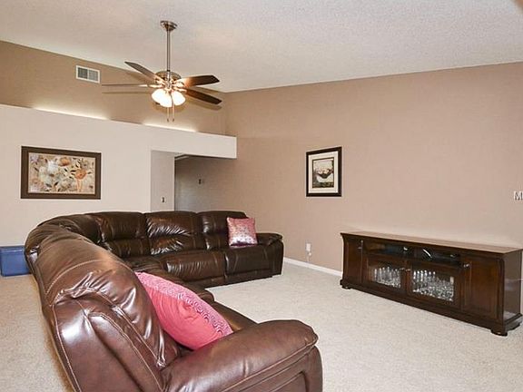 3rd image of 9417 Tara Cay Dr #11