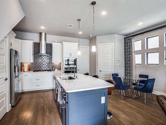 3rd image of 8041 Cornelius Dr