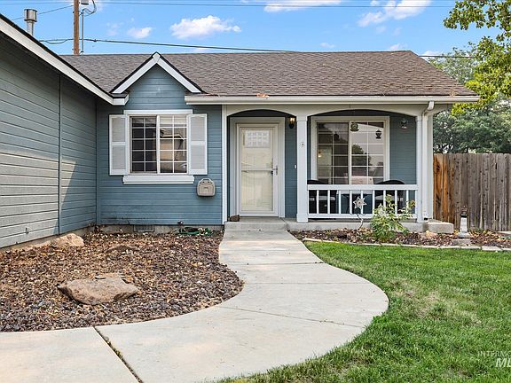 5th image of 998 N Quartzite Ave