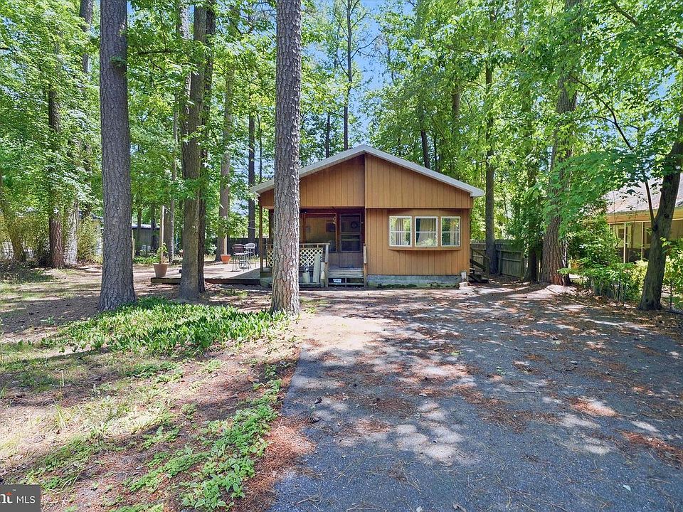 1st image of 37156 Alabama Dr