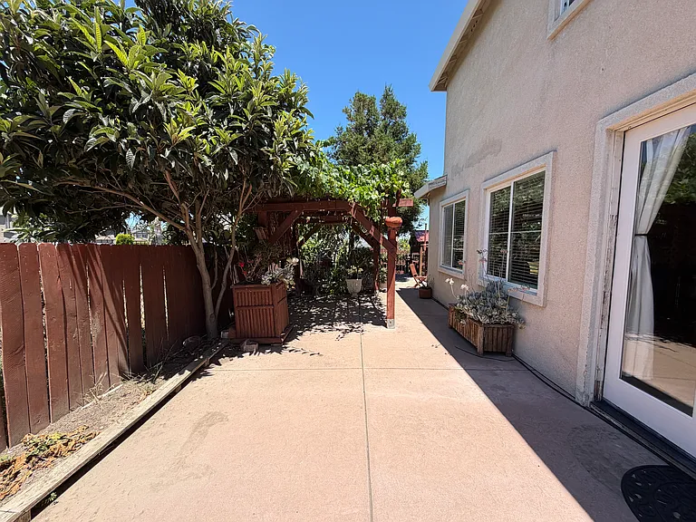 40 Curtis Ct — Photo 19