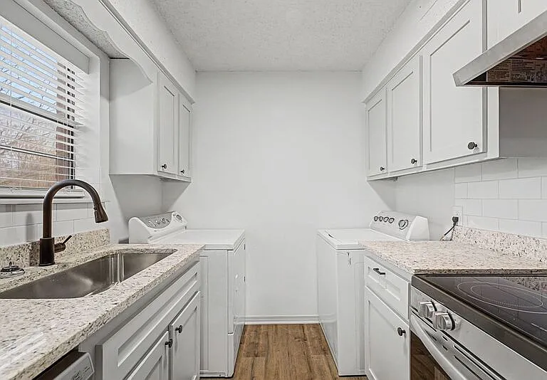 203B Jefferson St — Photo 4