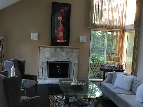 5th image of 4553 Cherry Hill Dr