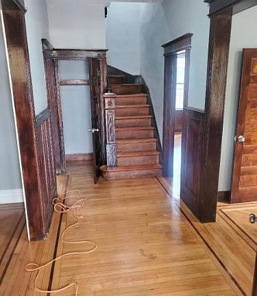 5th image of 46 Leslie St