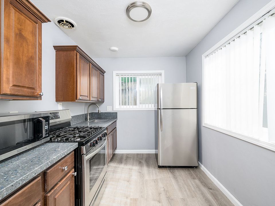 1st image of 5057 Narragansett Ave APT 4