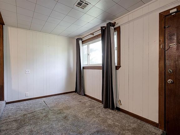 5th image of 4001 Meadowview Dr